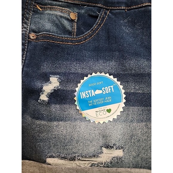 WallFlower Sassy Shorty Shorts Womens Juniors 7 Insta Soft Distressed Cuffed NEW - Picture 6 of 10